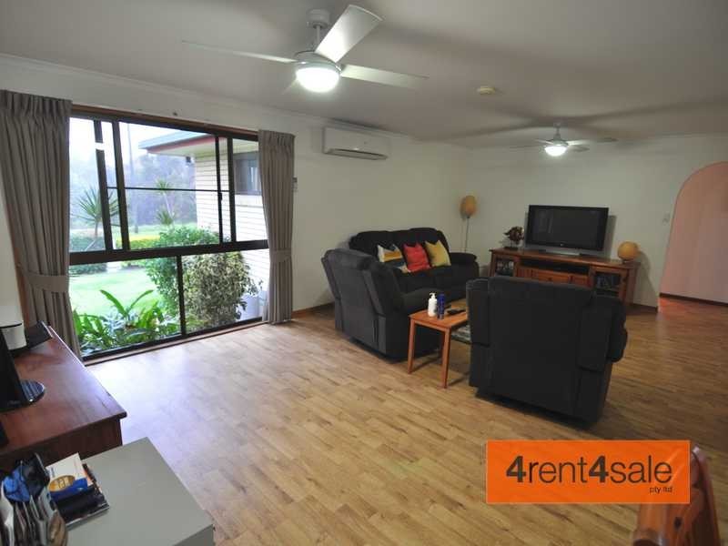 1 Tailor Street, Tin Can Bay QLD 4580