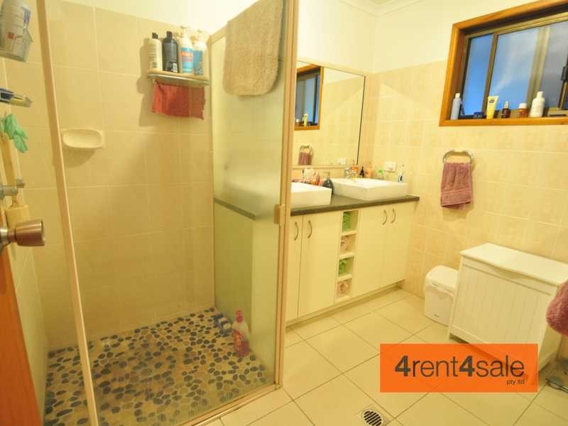 1 Tailor Street, Tin Can Bay QLD 4580