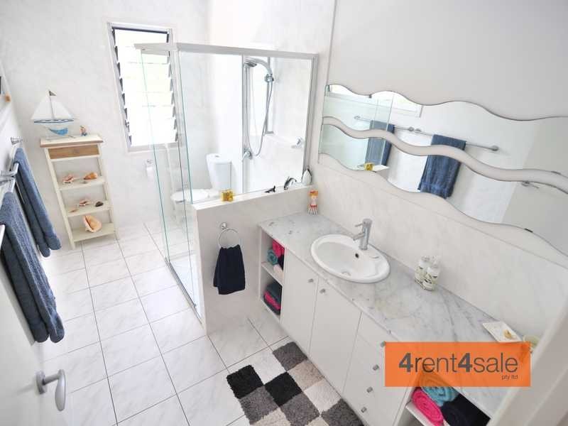 81 Esplanade, Tin Can Bay QLD 4580