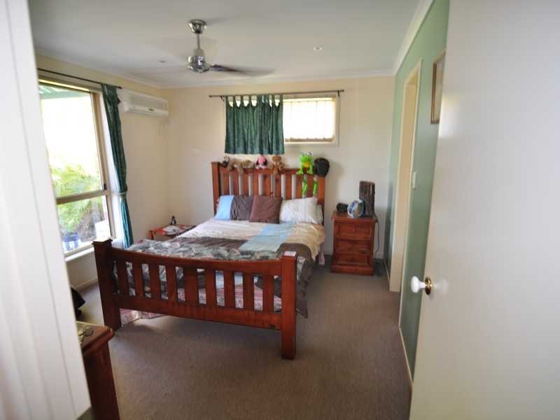 6 Dreadnought Ave, Cooloola Cove QLD 4580