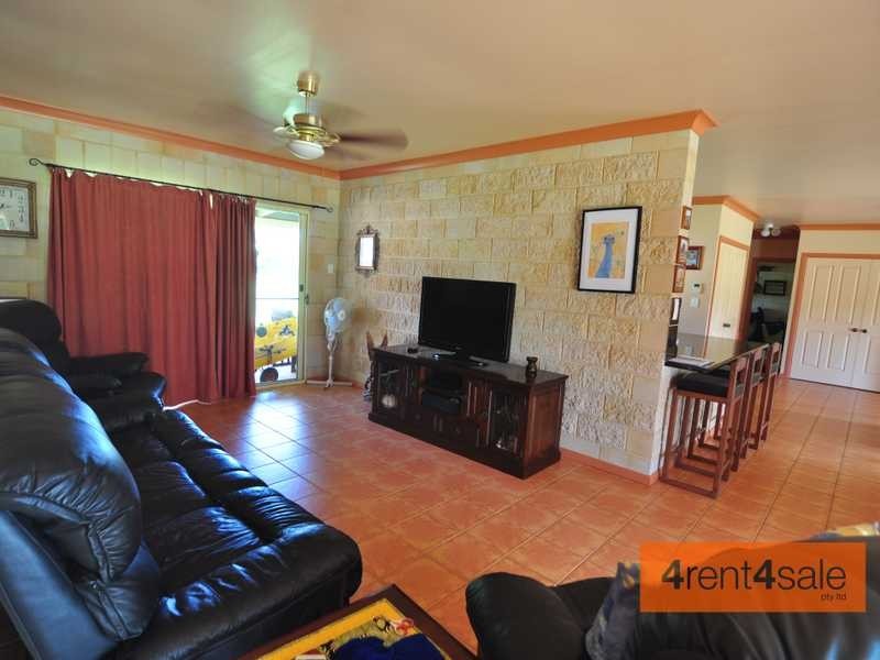 27 Endeavour Drive, Cooloola Cove QLD 4580