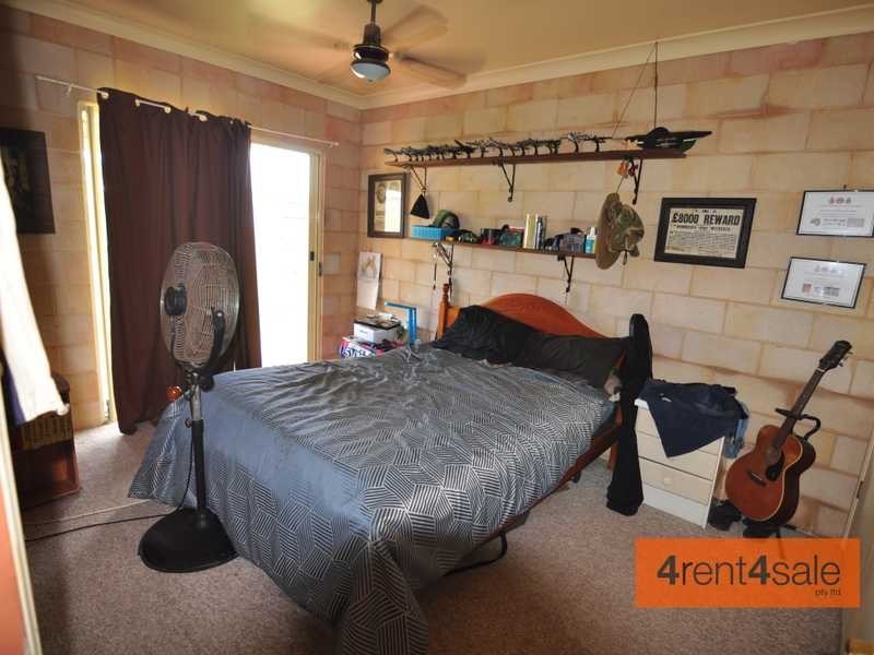 27 Endeavour Drive, Cooloola Cove QLD 4580