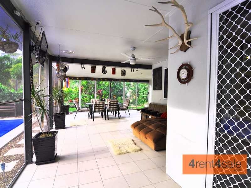 25 Creekside Esplanade, Cooloola Cove QLD 4580