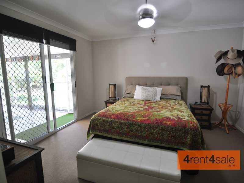 25 Creekside Esplanade, Cooloola Cove QLD 4580