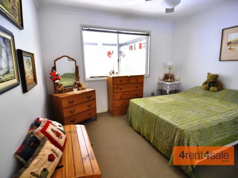 25 Creekside Esplanade, Cooloola Cove QLD 4580