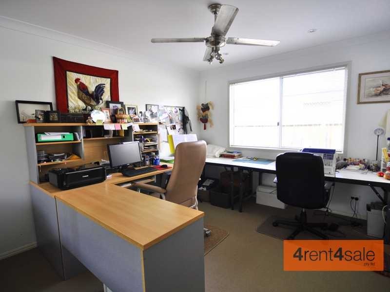 25 Creekside Esplanade, Cooloola Cove QLD 4580