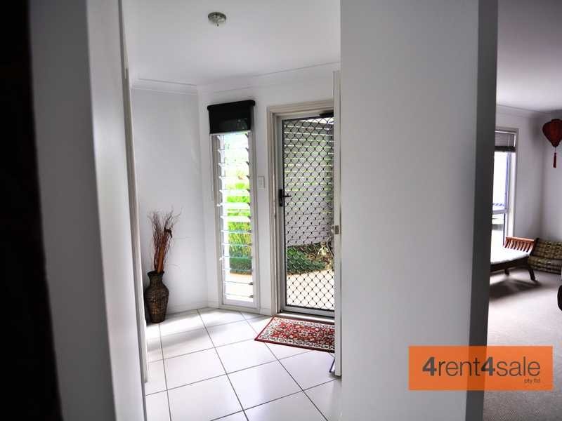 25 Creekside Esplanade, Cooloola Cove QLD 4580