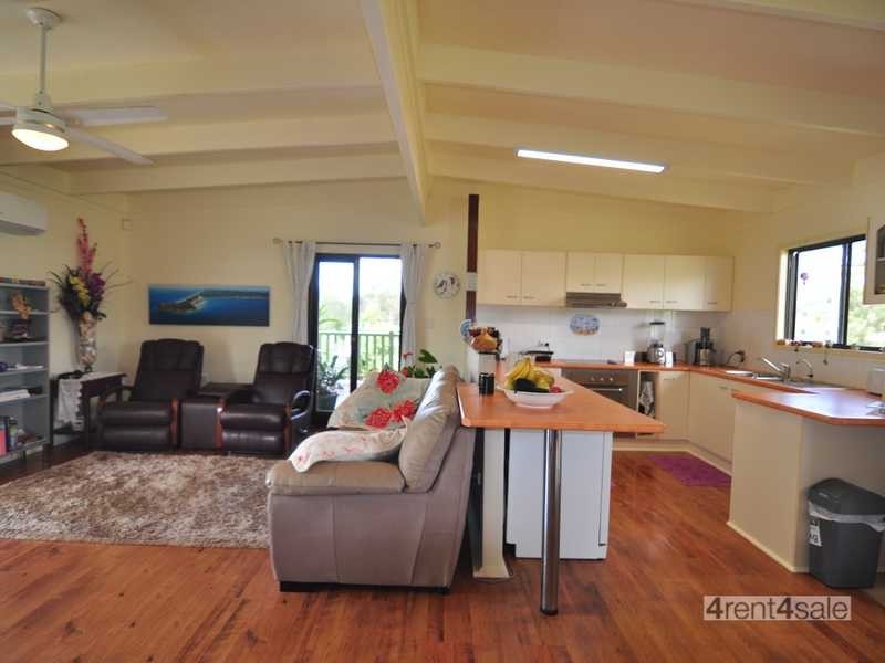 14 Challenger Court, Cooloola Cove QLD 4580