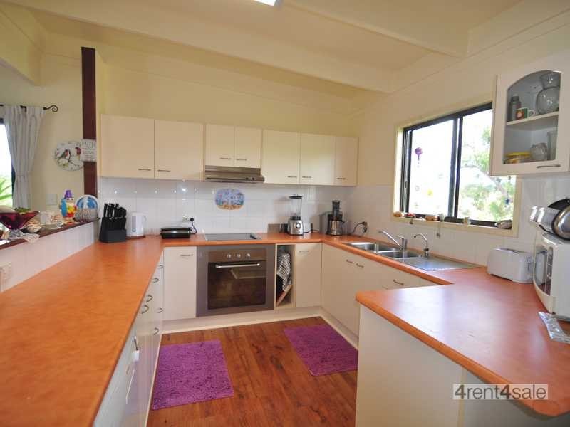 14 Challenger Court, Cooloola Cove QLD 4580