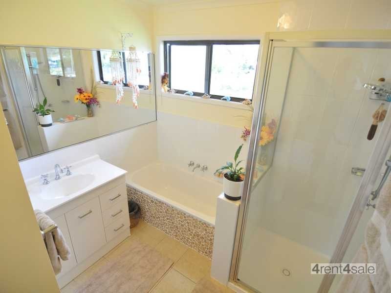 14 Challenger Court, Cooloola Cove QLD 4580