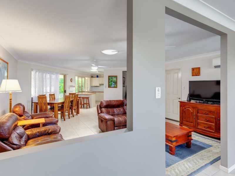 8 Esperance Court, Cooloola Cove QLD 4580