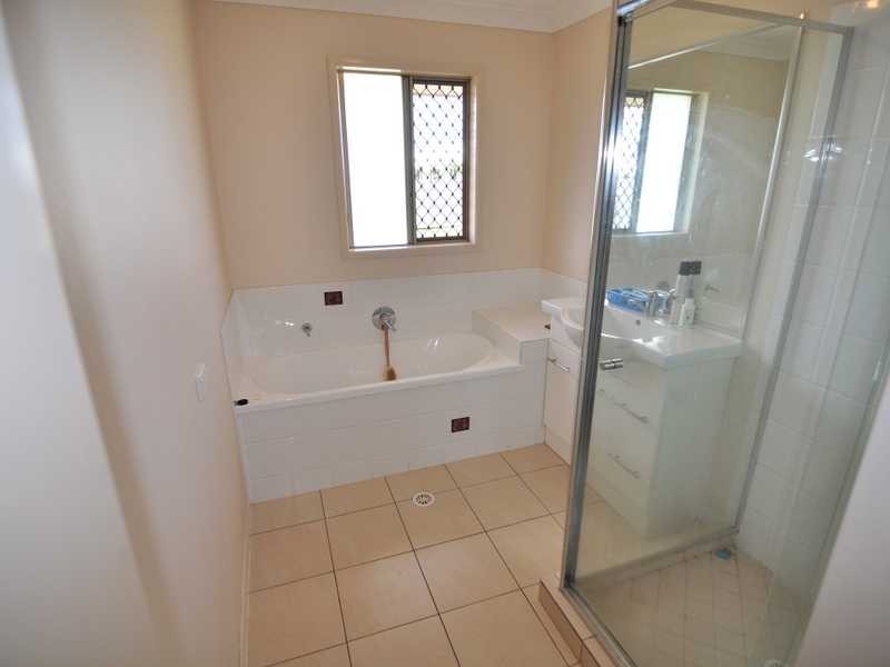 5 AJAX  CT, Cooloola Cove QLD 4580