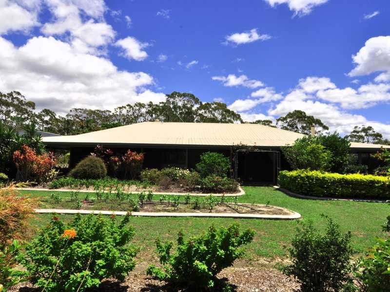 74 Endeavour Drive, Cooloola Cove QLD 4580