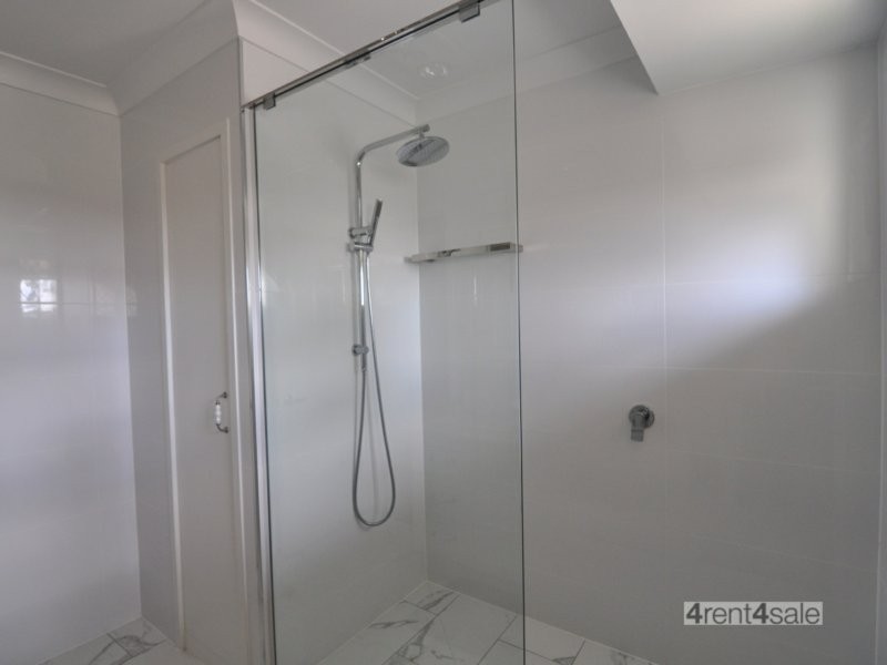 80 Bayside Road, Cooloola Cove QLD 4580