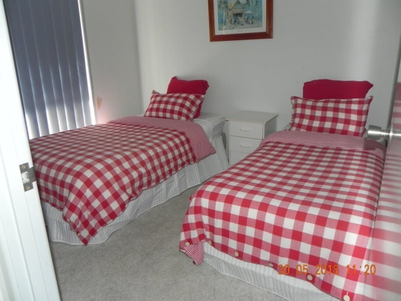 7 Marlin Way, Tin Can Bay QLD 4580