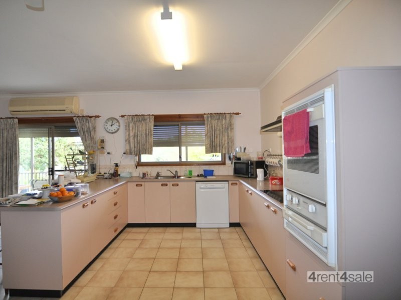 61 Endeavour Drive, Cooloola Cove QLD 4580