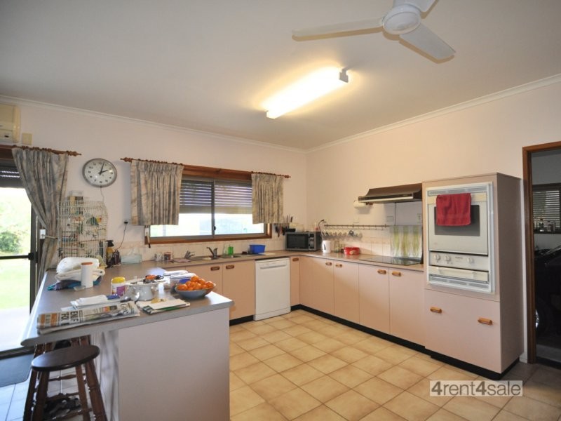 61 Endeavour Drive, Cooloola Cove QLD 4580