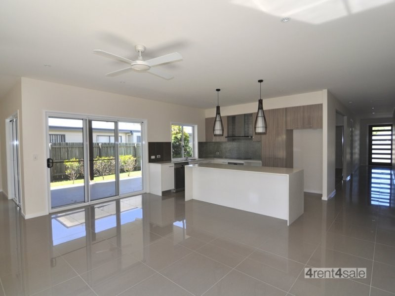41 Tuna Way, Tin Can Bay QLD 4580