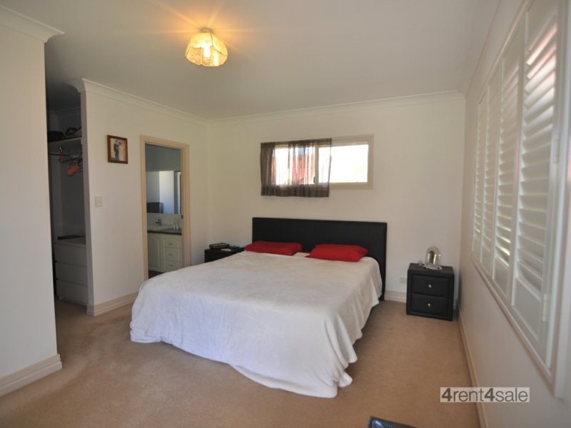 70 Osborne Court, Wallu QLD 4570