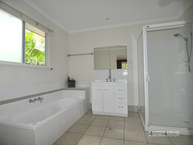 6 Olympia Court, Cooloola Cove QLD 4580