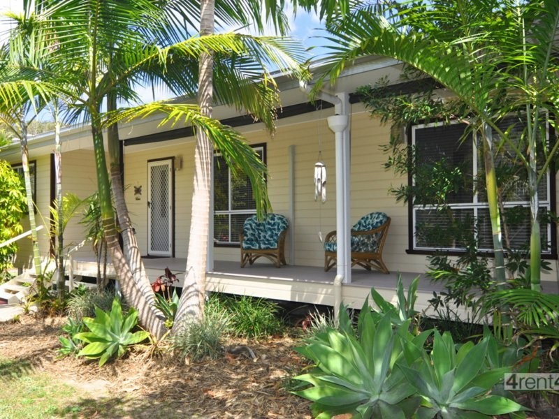 6 Olympia Court, Cooloola Cove QLD 4580