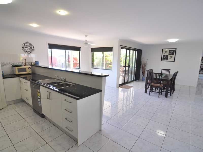 6 Habitat Circuit, Cooloola Cove QLD 4580