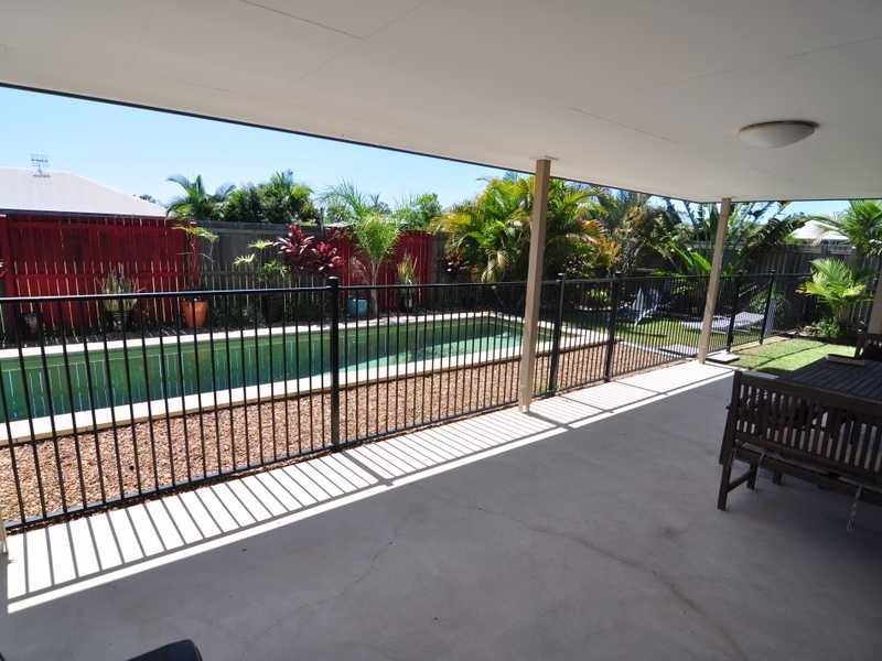 6 Habitat Circuit, Cooloola Cove QLD 4580