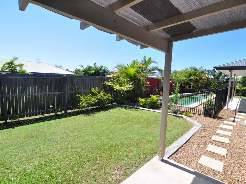 6 Habitat Circuit, Cooloola Cove QLD 4580