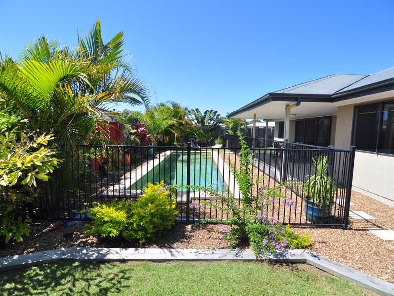 6 Habitat Circuit, Cooloola Cove QLD 4580