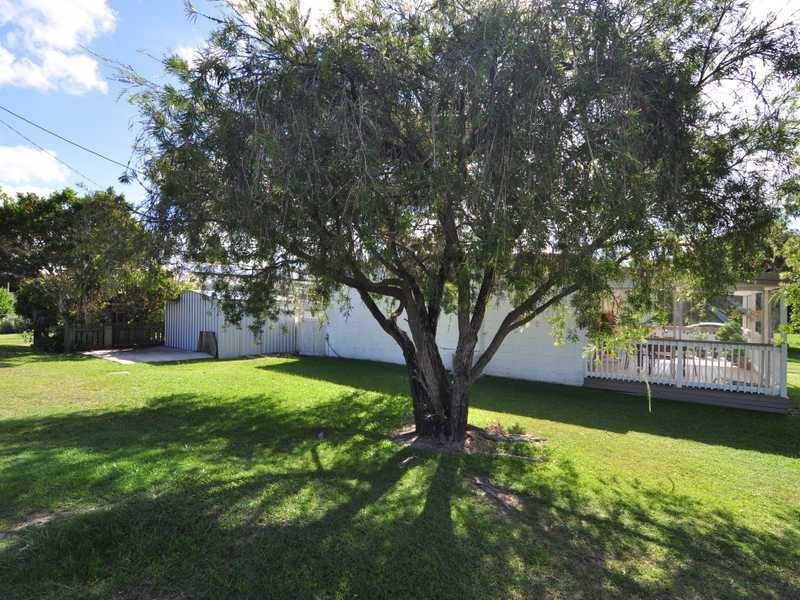 15 Dolphin Avenue, Tin Can Bay QLD 4580