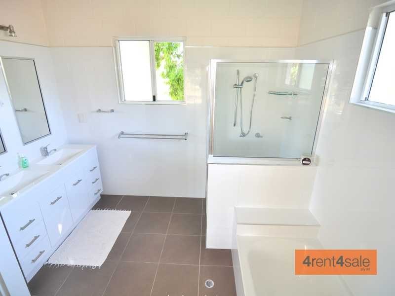 1/106 Toolara Road, Tin Can Bay QLD 4580