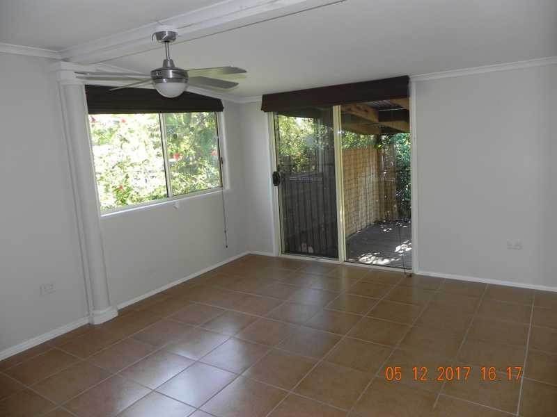 22 Queen Elizabeth Drive, Cooloola Cove QLD 4580