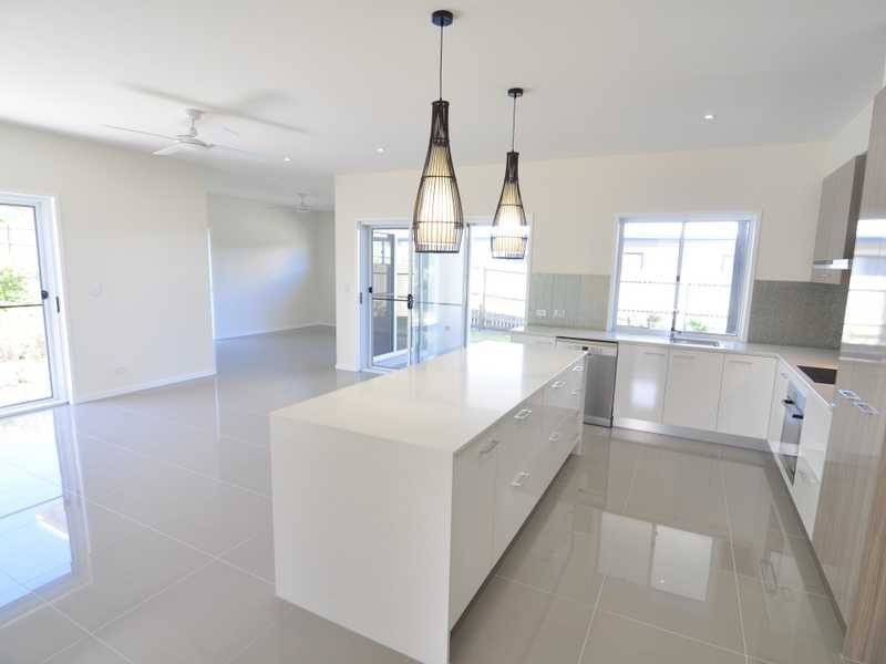 41 Tuna Way, Tin Can Bay QLD 4580