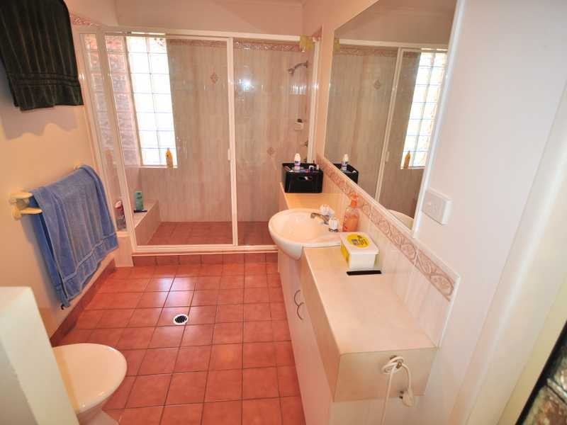 6 Tailor Street, Tin Can Bay QLD 4580