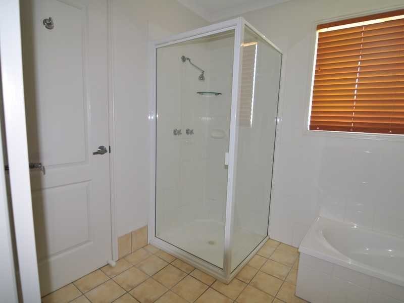 11 Batavia Court, Cooloola Cove QLD 4580