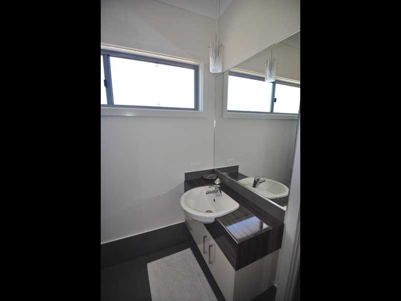 Unit 34/20 Gympie Road, Tin Can Bay QLD 4580