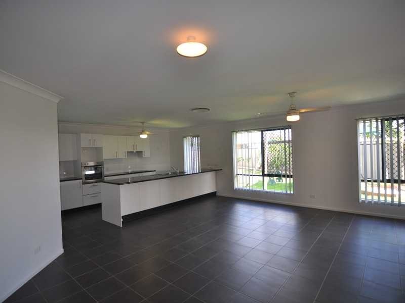 34 Fyshburn Drive, Cooloola Cove QLD 4580
