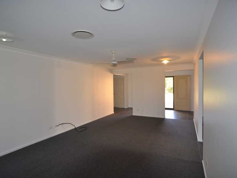 34 Fyshburn Drive, Cooloola Cove QLD 4580