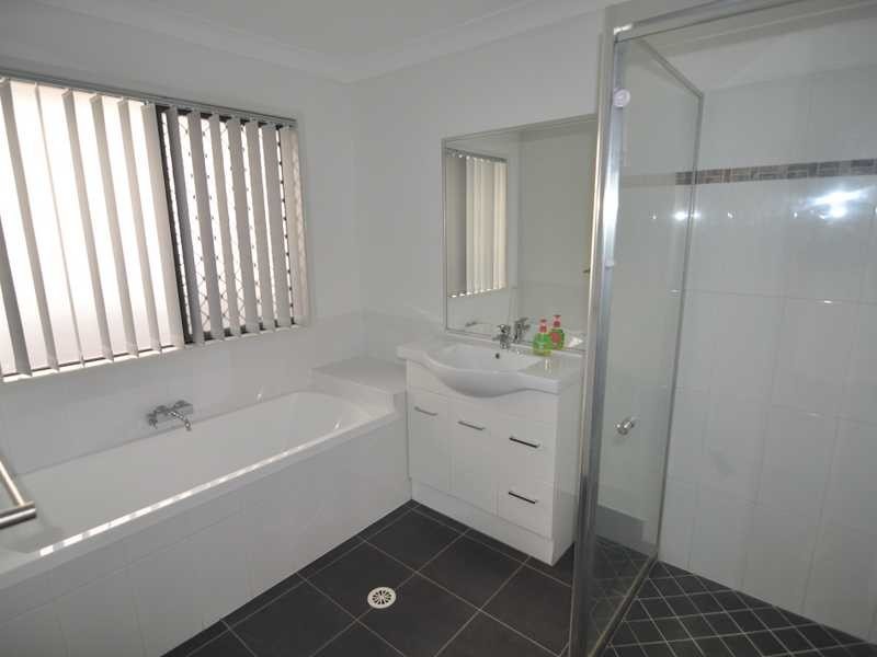 34 Fyshburn Drive, Cooloola Cove QLD 4580