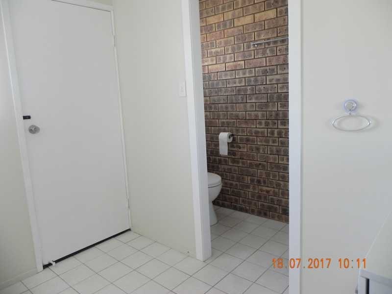 1/1 Williams Lane, Southside QLD 4570