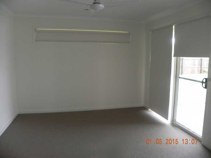 33 Dianella Circuit, Cooloola Cove QLD 4580