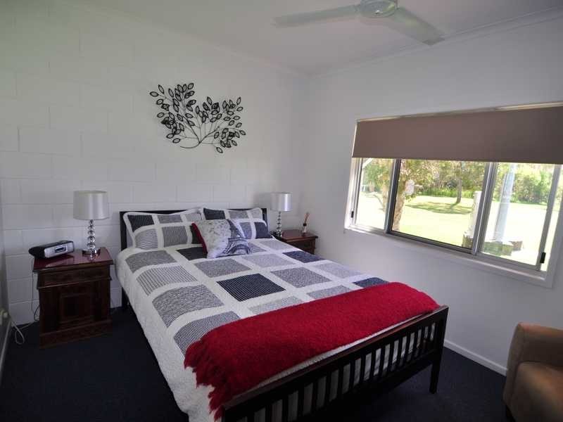15 Dolphin Avenue, Tin Can Bay QLD 4580