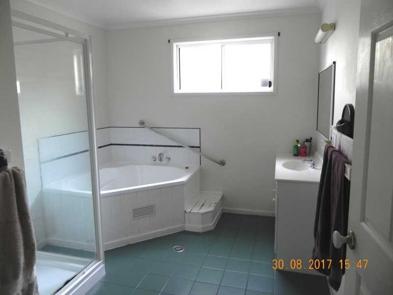 13 Saratoga Street, Tin Can Bay QLD 4580