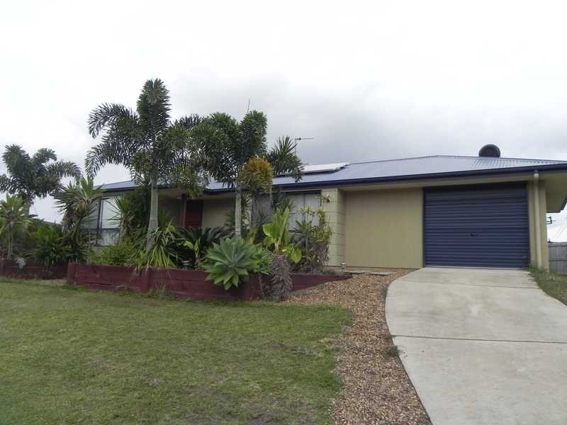 8 Creekside Esplanade, Cooloola Cove QLD 4580