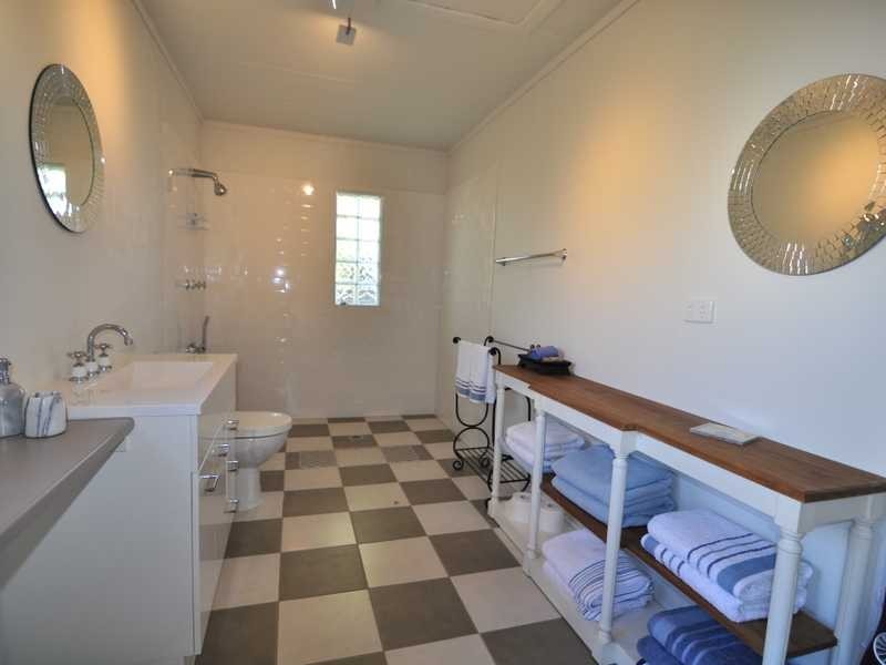 2a Buchanan Avenue, Tin Can Bay QLD 4580