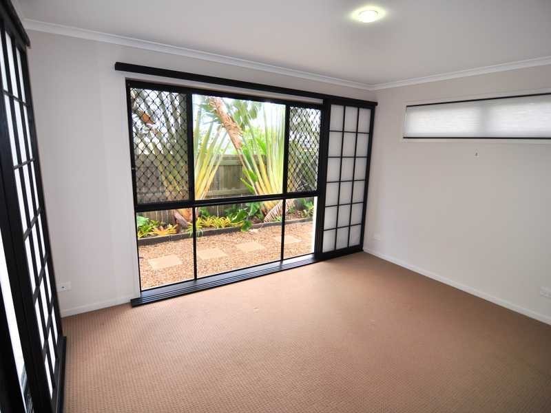 2/43 Creekside Esplanade, Cooloola Cove QLD 4580