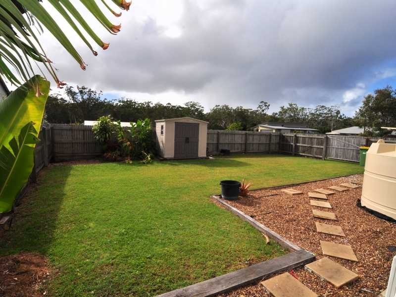 2/43 Creekside Esplanade, Cooloola Cove QLD 4580