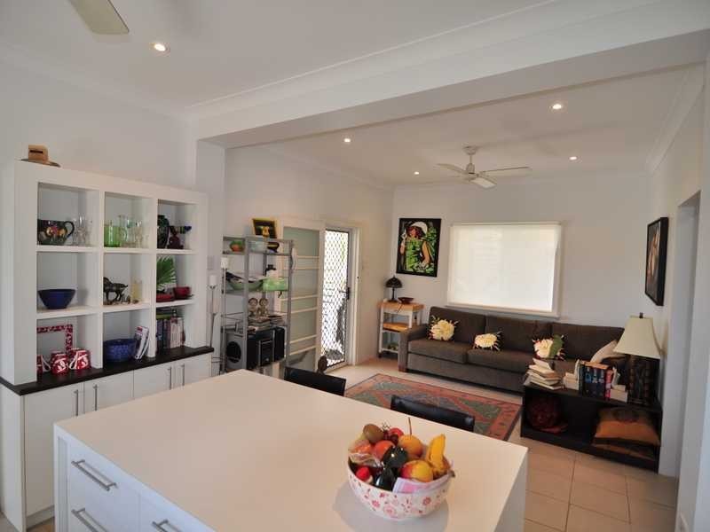 2 Buchanan Street, Tin Can Bay QLD 4580