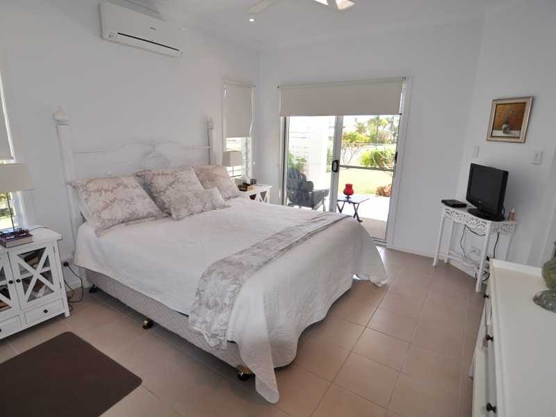 2 Buchanan Street, Tin Can Bay QLD 4580