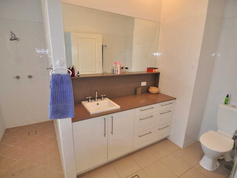 2 Buchanan Street, Tin Can Bay QLD 4580